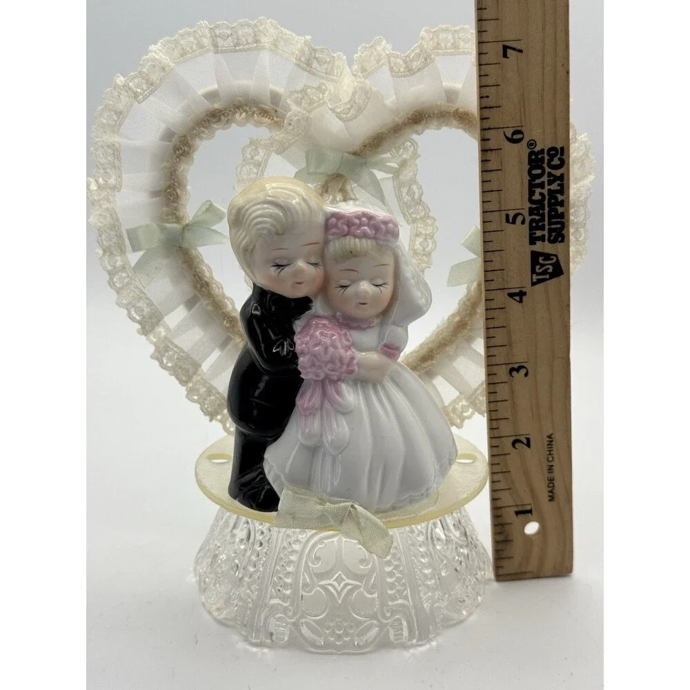 BRIDE & GROOM cute wedding cake-topper vtg 1970s kitschy porcelain figurines